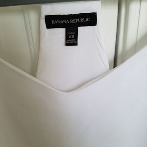 Banana Republic Tops - White Banana Republic Tank Top PXS Banana Republic Tops - White Banana Republic Tank Top PXS